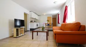 West Station Holidays Apartment - Image 3