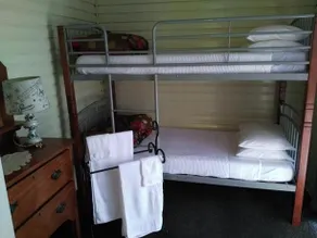 Millaa Millaa Guesthouse - Image 5