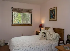 The Garden Bee Bed & Breakfast - Image 5