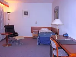 Polar Hotel - Image 5