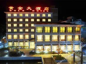 Gold Hotel - Image 4