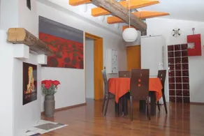 Sunnyhouse Apartments - Image 5