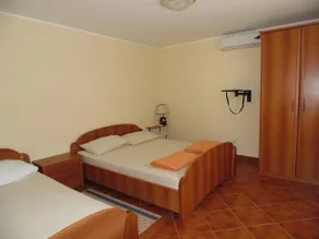 Apartments Macaso - Image 3