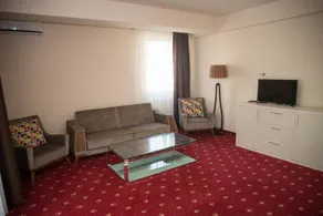Resort Leon Beach - Image 5