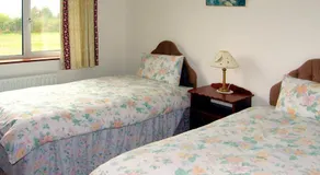 Ballylickey Bungalow - Image 4