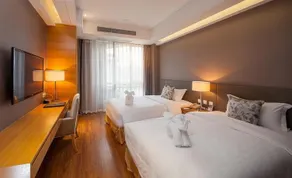 SHENGYANG PLATINUM HOTEL - Image 4