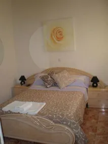 Conchita II Hostal - Image 3