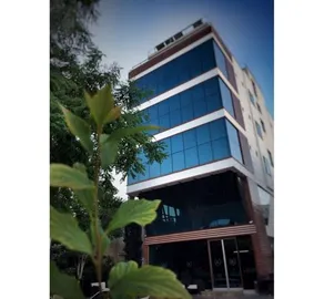 Kentpark Premium Hotel - Image 1