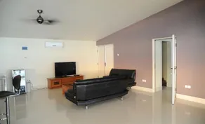 Sunset Beach House - Image 2
