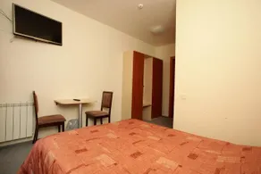 Guest House 21 - Image 3