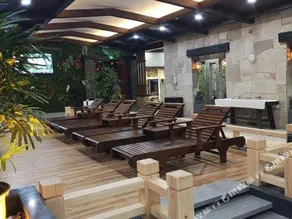 Tanghe Hot Spring Holiday Hotel - Image 4