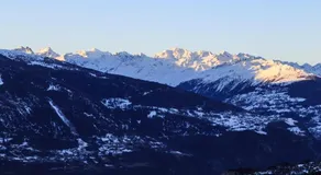 Crans-Montana Stunning Southview Flat - Image 2