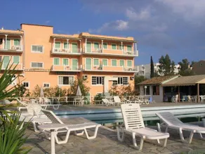 Oscar Hotel Feakes - Image 2