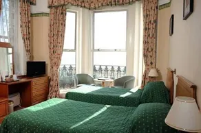 Queens Lodge Guest House - Image 2