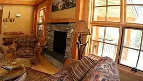 Canadian Mountain Lodging at Kicking Horse Mountain Resort - Image 3
