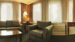 MERIDIEN VERSAILLES MONTREAL - Image 4