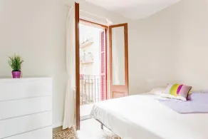 Flat Poble Sec - Image 3