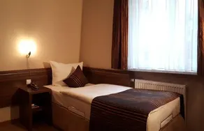 Hotel 3 Światy Gliwice & Restauracja 3 Światy Gliwice Spa&Wellness Rajska Wyspa - Image 4