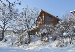 The Green Pine Chalet - Image 2