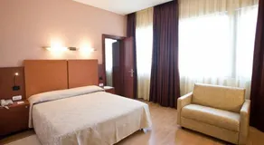 Bella Italia Palace Hotel - Image 4