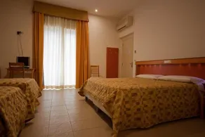 D&D Hotel - Image 5