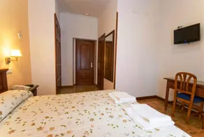 AWA Hostel City Center Madrid - Image 5