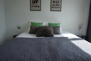 Short Stay Harbour Loft - Image 5