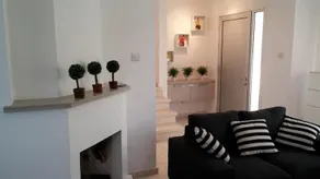 Andreas Villa - Image 2