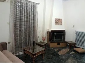 Comfortable 4th fl flat ideal for up to 8 people - Image 3