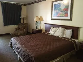 Deluxe Inn - Image 3
