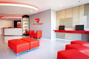 Red Planet Makassar - Image 2