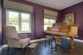 Compton House - Image 3