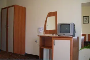 Hotel Ianis - Image 4