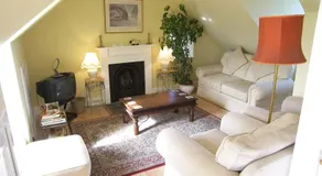 Calton Hill Apartment - Image 3