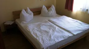 Unio Guesthouse - Image 5