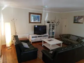 Beach Holiday Cottage - Image 2