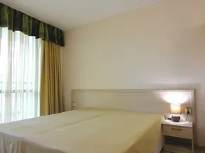 Avalon Freya Apartments - Image 2