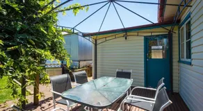 Pet Friendly Beach Cottage @ Ballingalla - Image 4