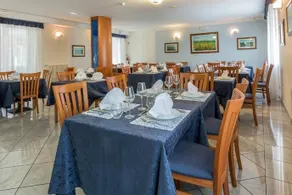 Hotel Riva Pietrasanta - Image 5