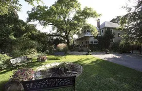 Black Walnut Manor - Image 5