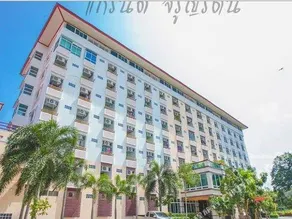 Grand Charoonrat Apartment - Image 1