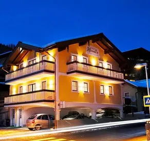 Schlosserhaus Appartements - Image 2