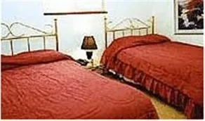 AAA Catherine's Bed and Breakfast - Image 4