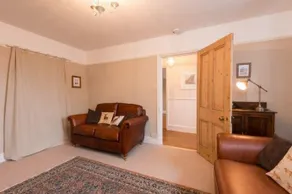 Church View Cottage Launceston - Image 3