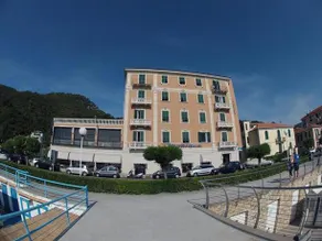 Hotel Monique - Image 2