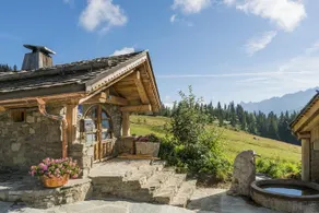 La Maison Des Bois-Marc Veyrat - Image 2