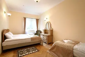 Palac W Debinie - Image 3