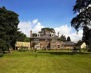 Sherwood Guesthouse - Image 2