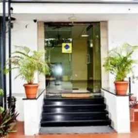Vista Rooms At Dr Bhapkar Marg - Image 2
