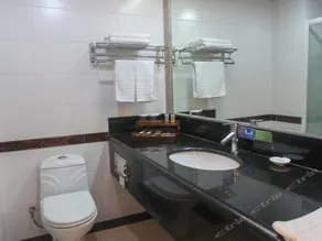Nanjing Hotel - Image 5
